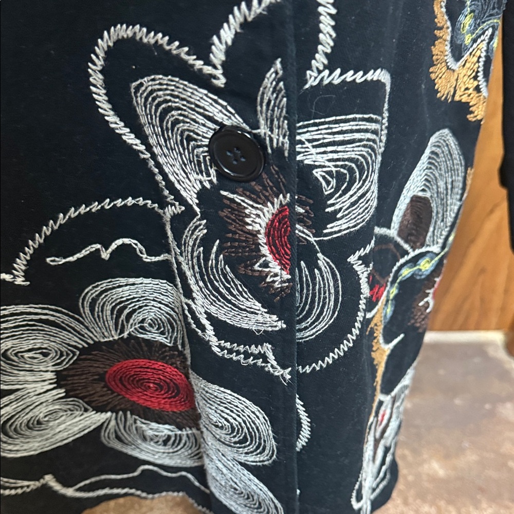 Paparazzi Embroidered Black Floral Women's Coat Size Large. - Picture 4 of 8